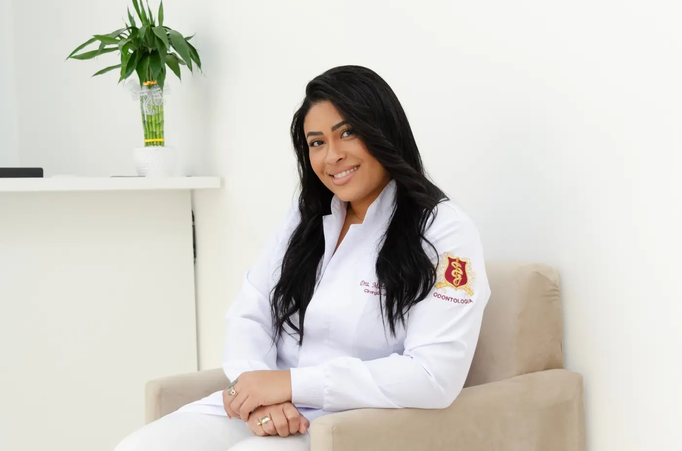 Dra. Marília Ortaça, cirurgiã-dentista